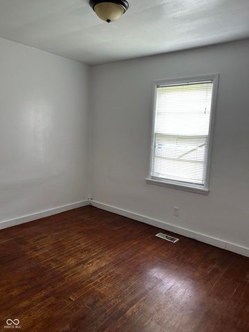 2002 Barton Avenue, Terre Haute, IN 47802