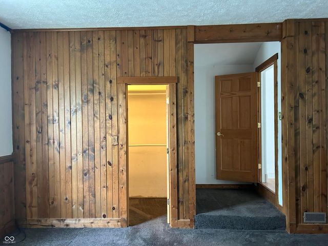 2002 Barton Avenue, Terre Haute, IN 47802