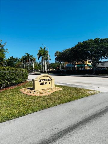 12316 SW 119th Ln, Miami, FL 33186