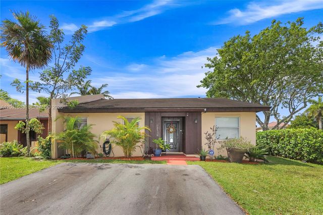 12316 SW 119th Ln, Miami, FL 33186