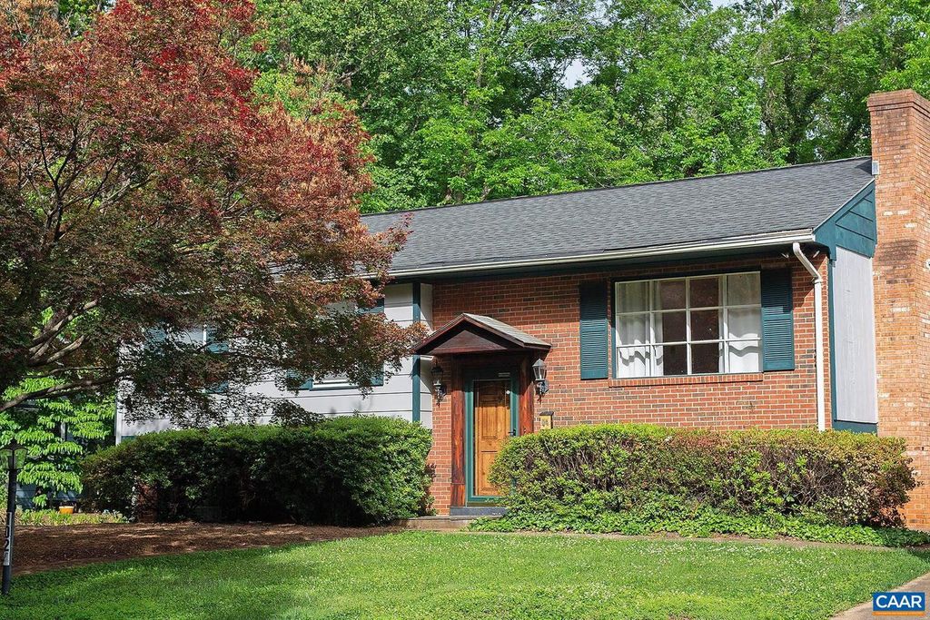 1024 COTTONWOOD RD, Charlottesville, VA 22901