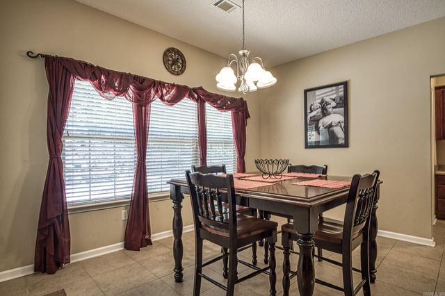 60 Calderon Way, Hot Springs Village, AR 71909