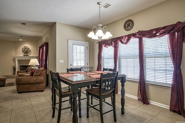 60 Calderon Way, Hot Springs Village, AR 71909