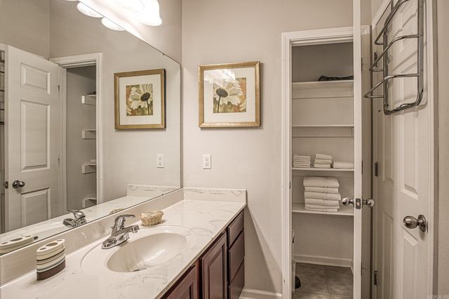 60 Calderon Way, Hot Springs Village, AR 71909