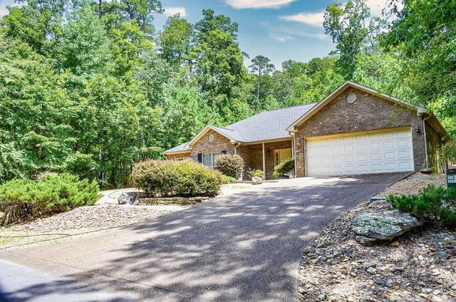60 Calderon Way, Hot Springs Village, AR 71909