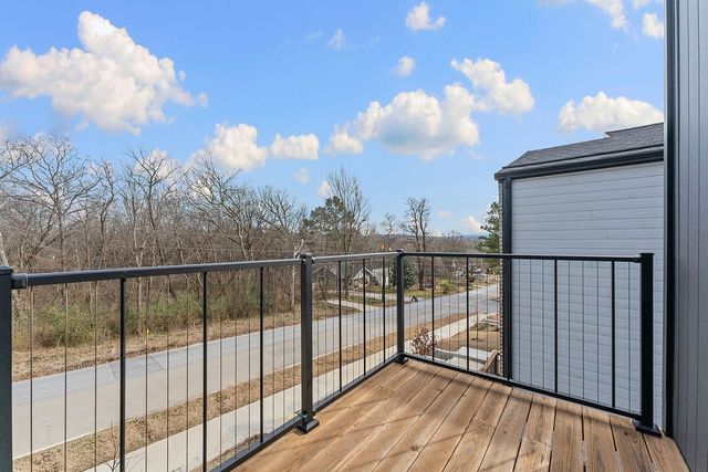 491 S Happy Hollow Road, Fayetteville, AR 72701