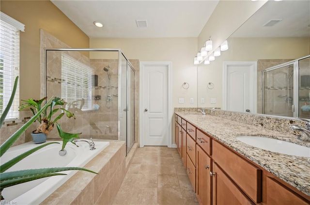 304 Founders Pointe TRL, Carrollton, VA 23314