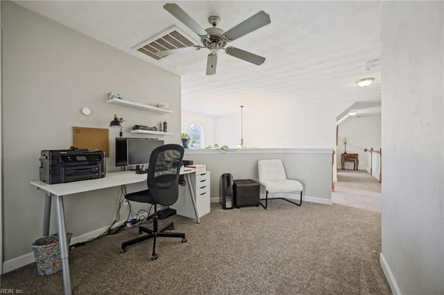 304 Founders Pointe TRL, Carrollton, VA 23314