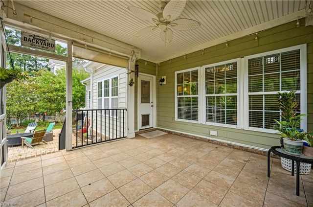 304 Founders Pointe TRL, Carrollton, VA 23314