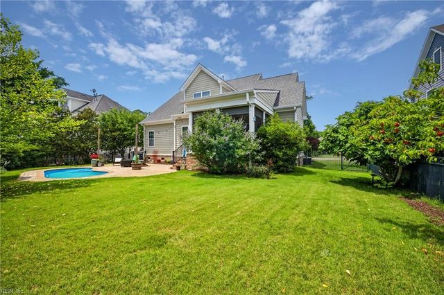 304 Founders Pointe TRL, Carrollton, VA 23314