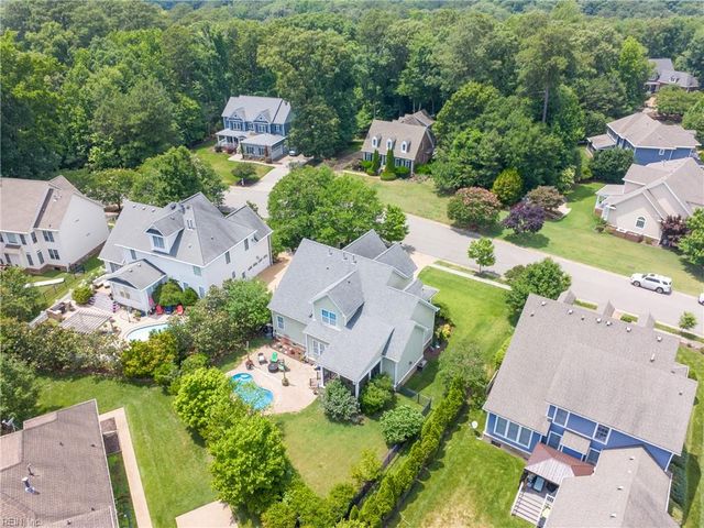 304 Founders Pointe TRL, Carrollton, VA 23314