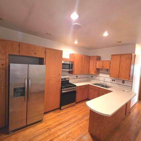 3331 W Pierce Avenue 2, Chicago, IL 60651