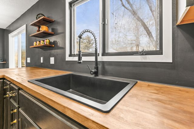 3436 E AVENUE, Council Bluffs, IA 51501