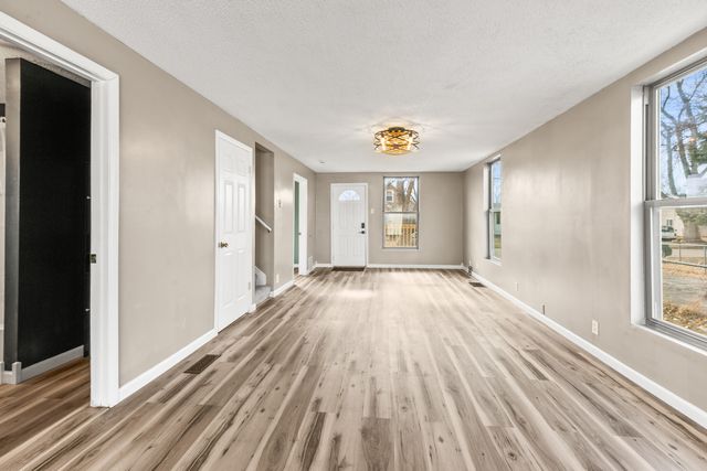 3436 E AVENUE, Council Bluffs, IA 51501