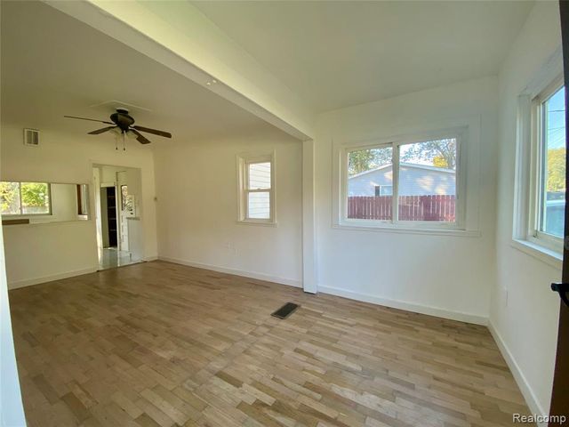 4537 Dewey Road, Newport, MI 48166