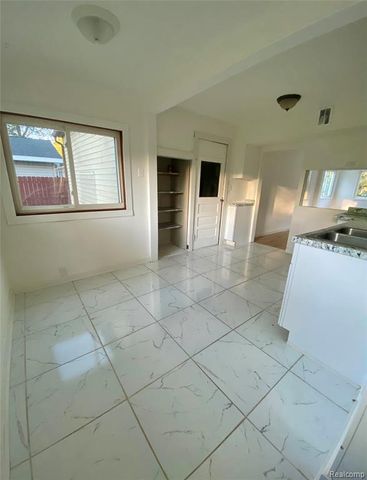 4537 Dewey Road, Newport, MI 48166