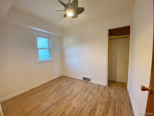 4537 Dewey Road, Newport, MI 48166