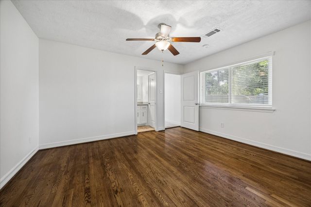 5019 Kinglet Street, Houston, TX 77035