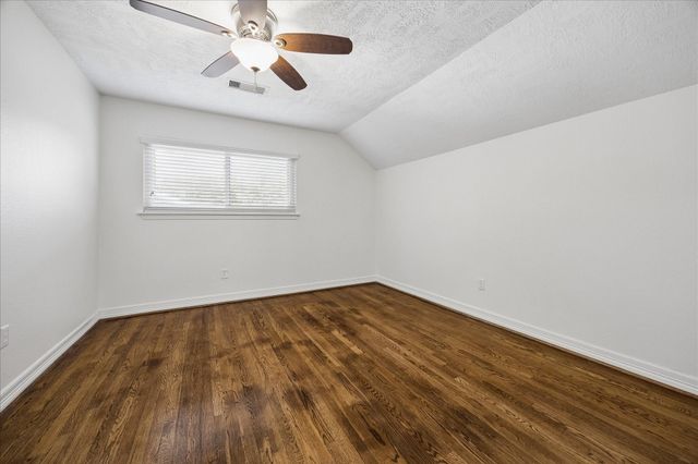 5019 Kinglet Street, Houston, TX 77035