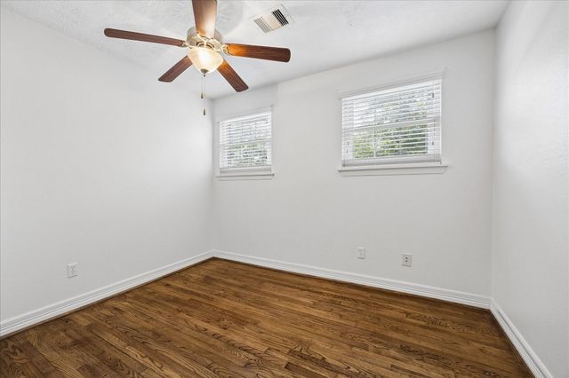 5019 Kinglet Street, Houston, TX 77035