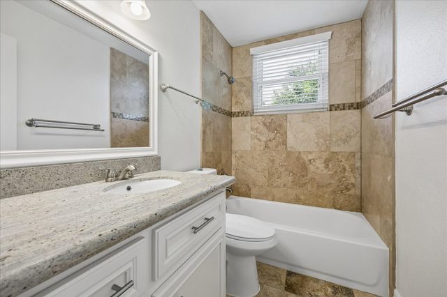 5019 Kinglet Street, Houston, TX 77035