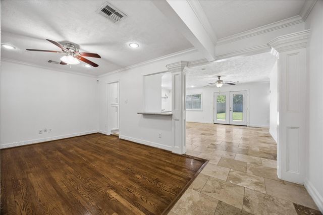 5019 Kinglet Street, Houston, TX 77035