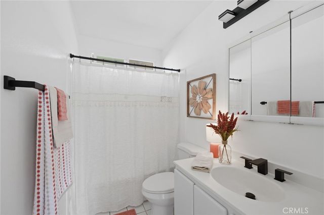 5041 Mcfadden, Huntington Beach, CA 92649