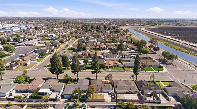 5041 Mcfadden, Huntington Beach, CA 92649