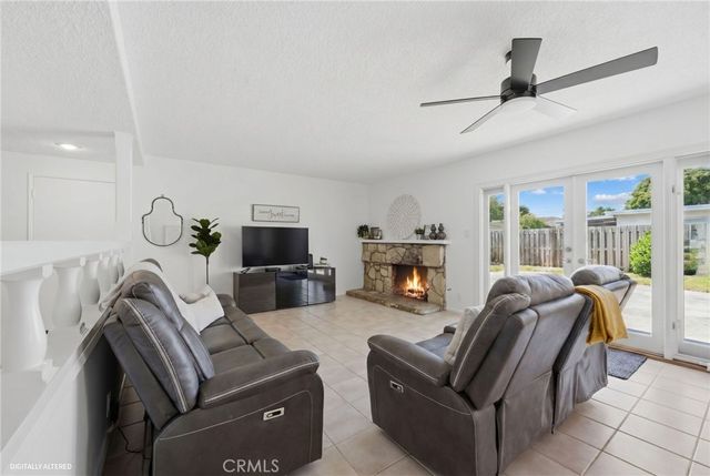 5041 Mcfadden, Huntington Beach, CA 92649