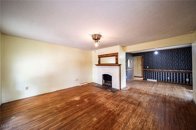 411 Eastlawn Street, Geneva, OH 44041