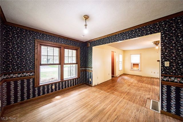 411 Eastlawn Street, Geneva, OH 44041