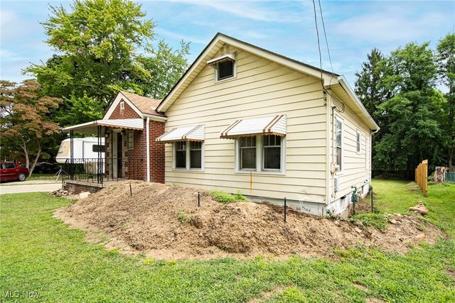 411 Eastlawn Street, Geneva, OH 44041