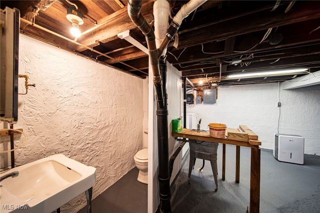 411 Eastlawn Street, Geneva, OH 44041