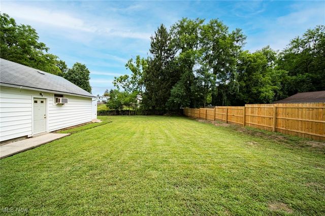 411 Eastlawn Street, Geneva, OH 44041