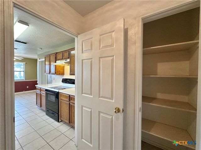 4006 Oak Valley Drive, Killeen, TX 76542