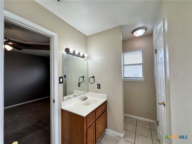 4006 Oak Valley Drive, Killeen, TX 76542