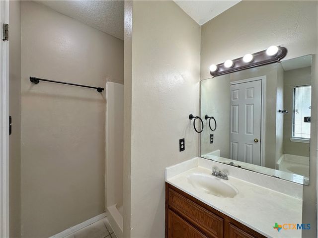 4006 Oak Valley Drive, Killeen, TX 76542