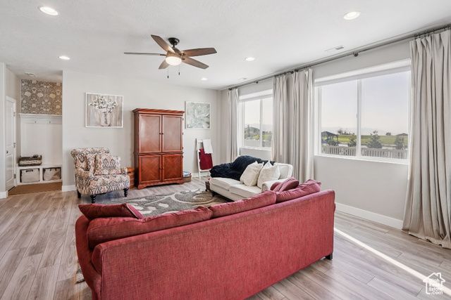 1651 W WHITE PINE DR, Syracuse, UT 84075