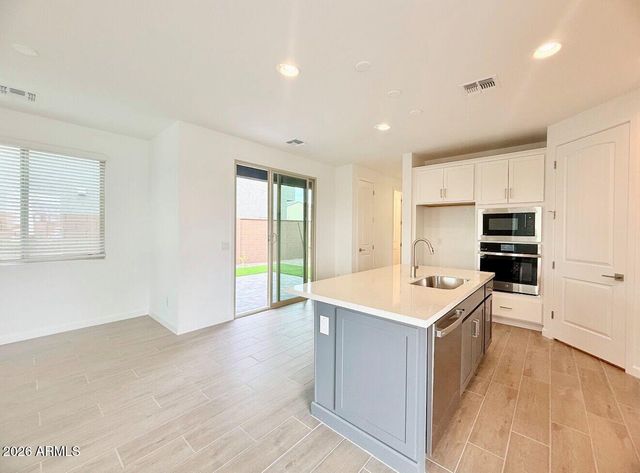 26021 N 23rd Avenue, Phoenix, AZ 85085