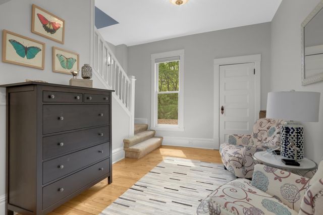 2116 Lincoln Avenue, Saint Paul, MN 55105