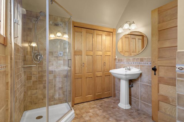 2116 Lincoln Avenue, Saint Paul, MN 55105