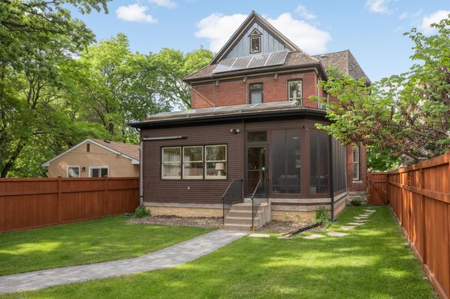 2116 Lincoln Avenue, Saint Paul, MN 55105