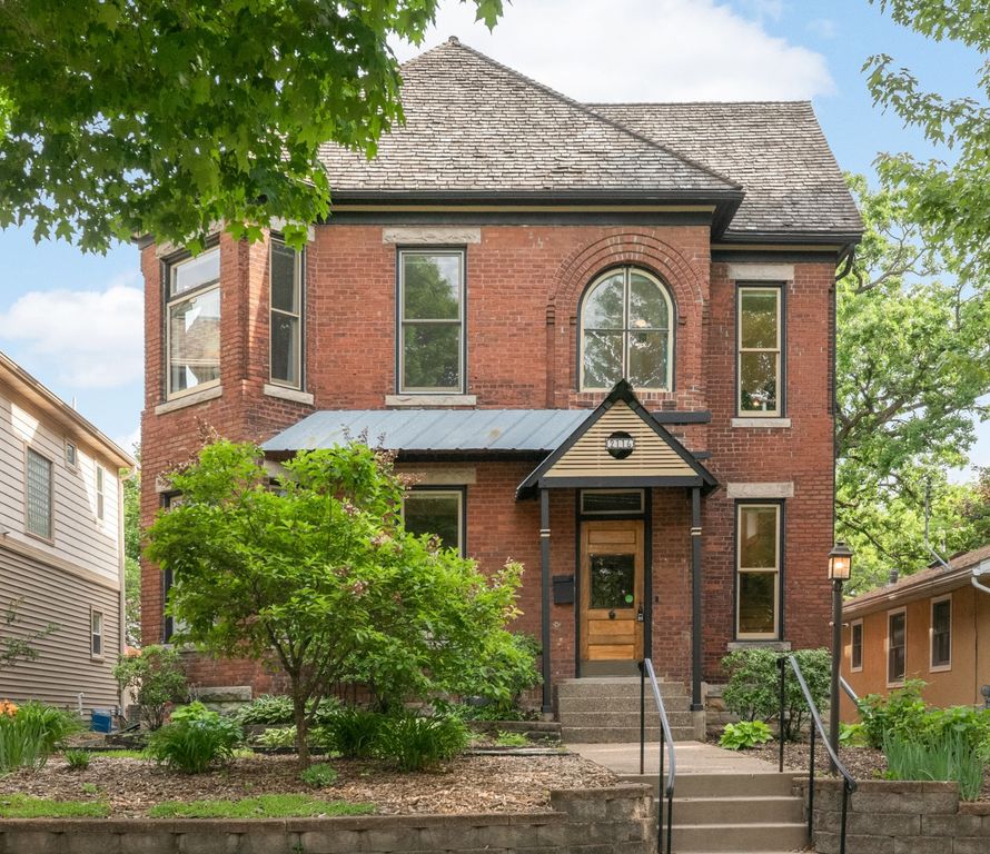 2116 Lincoln Avenue, Saint Paul, MN 55105