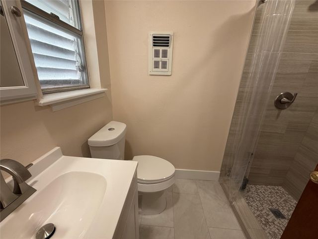 2015 51st Street, Galveston, TX 77551