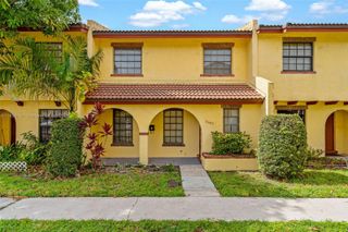 2607 NW 47th Ln, Lauderdale Lakes, FL 33313