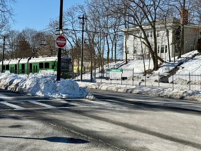 1754 Commonwealth Avenue B, Boston, MA 02135