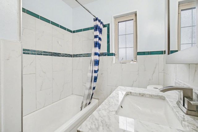 3058 Penrose Place, Cincinnati, OH 45211