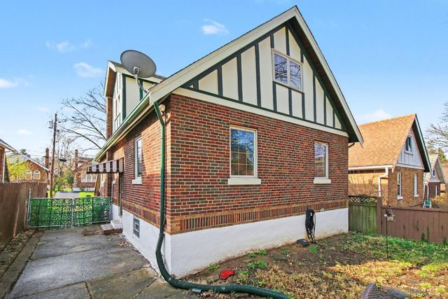 3058 Penrose Place, Cincinnati, OH 45211