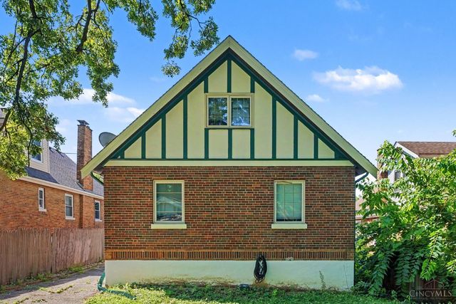 3058 Penrose Place, Cincinnati, OH 45211