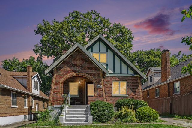3058 Penrose Place, Cincinnati, OH 45211